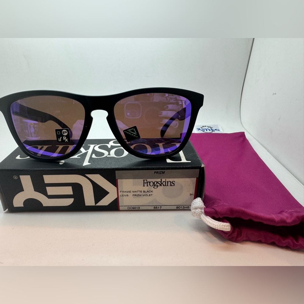 NEW Oakley Frogskins Matte Black l Prizm Violet Lens OO9013-H6